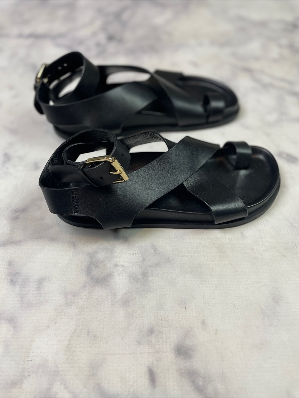 A.Emery Jalen Black Leather Criss Cross Toe Ring Sandals Minimalist Sz 36 - Picture 3 of 10